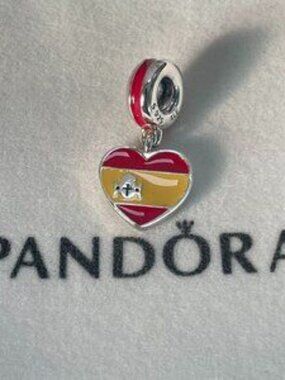 Pandora Spain Flag pendant